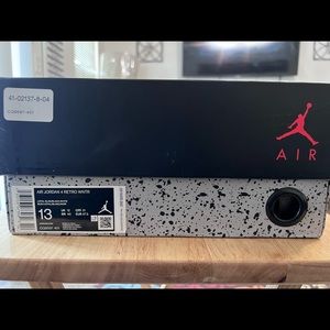 Jordan 4 Winter loyals